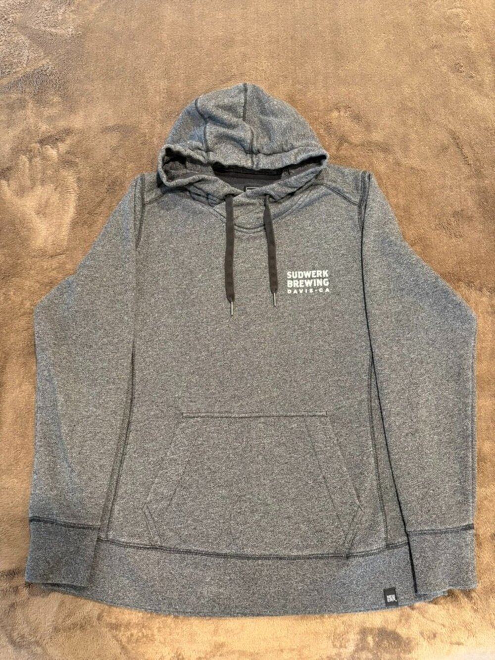 New Era Sudwerk Brewing Co. Gray Graphic Pullover Hoodie Women’s XL